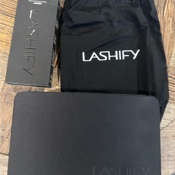 Lashify LED Control Kit - Picture 2 of 5